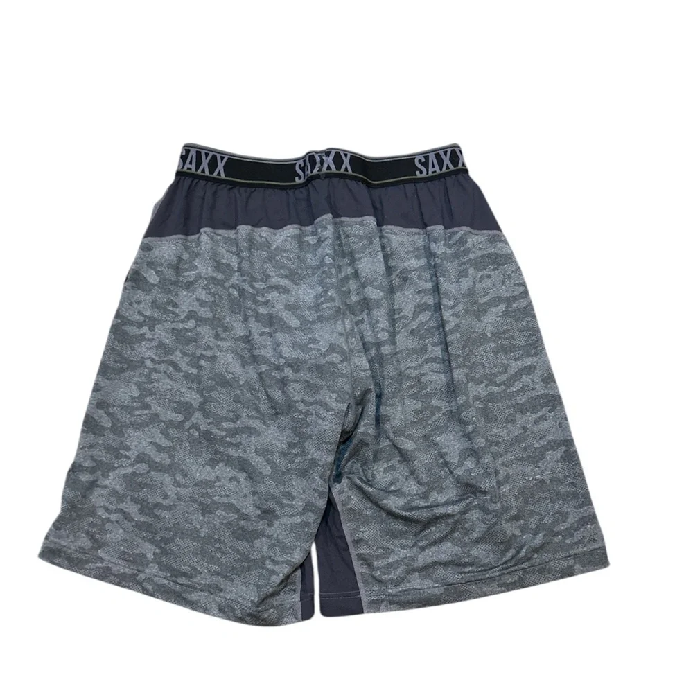 SAXX Men’s Size‎ Medium Legend 2N1 Camo Print Shorts